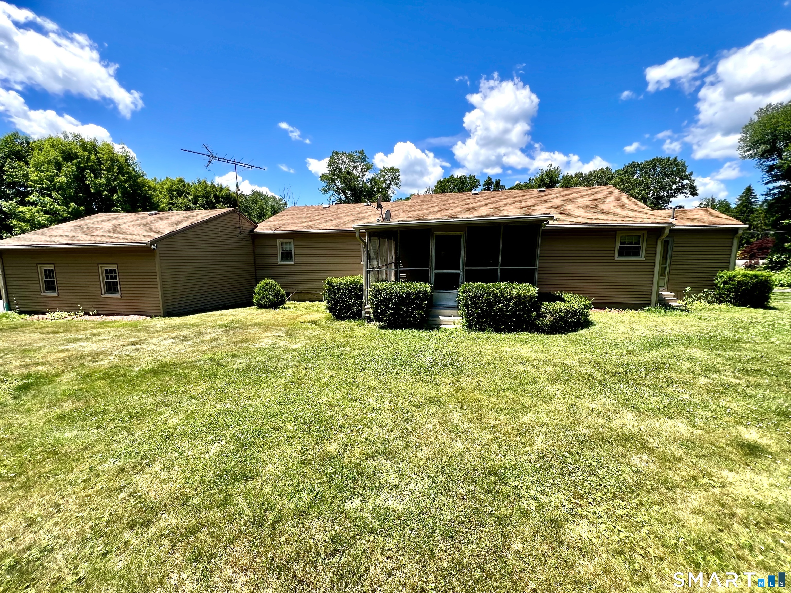 73 Shelton Road Oxford CT 06478