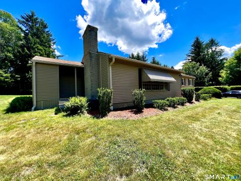 73 Shelton Road Oxford CT 06478