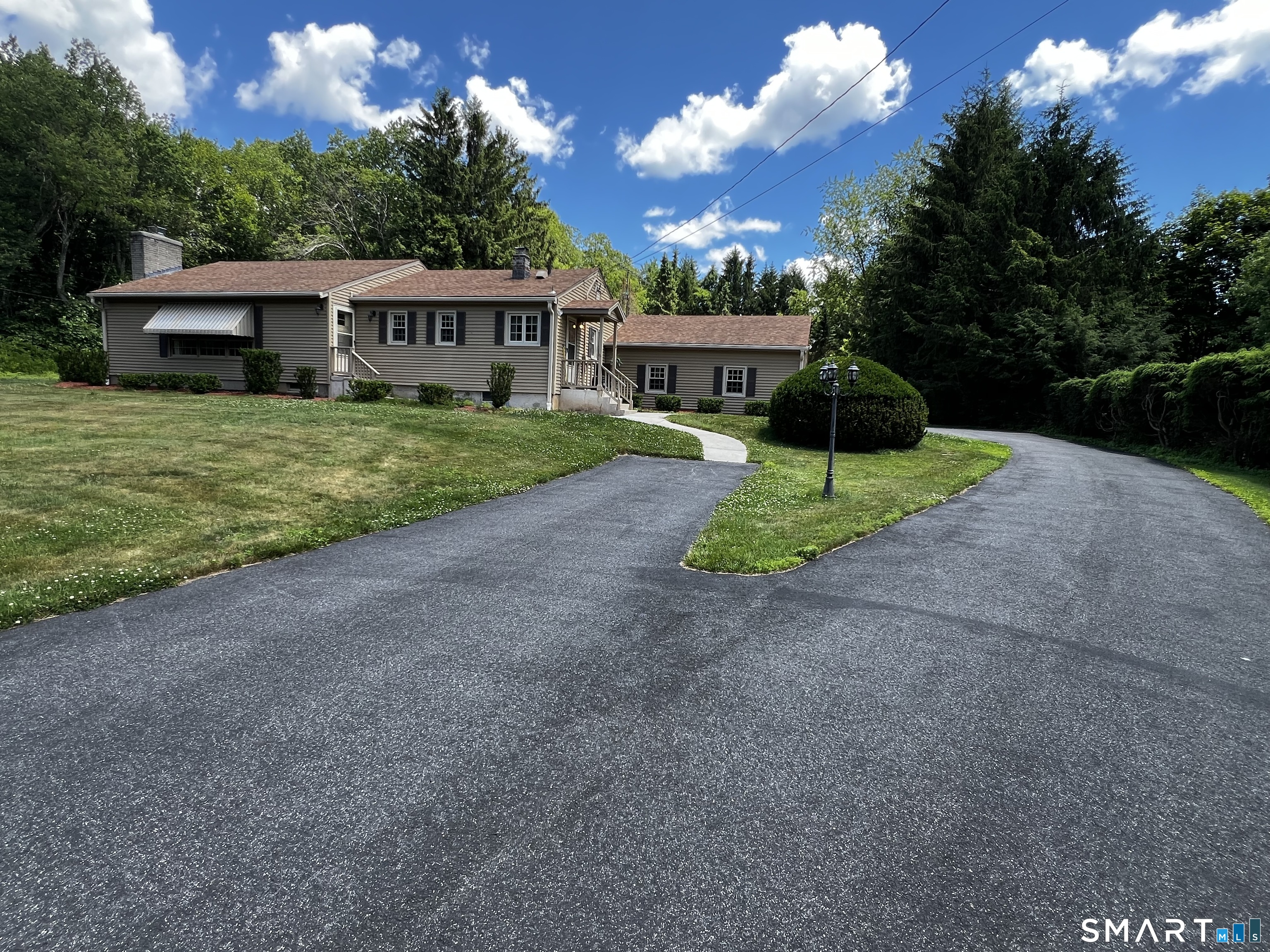 73 Shelton Road Oxford CT 06478
