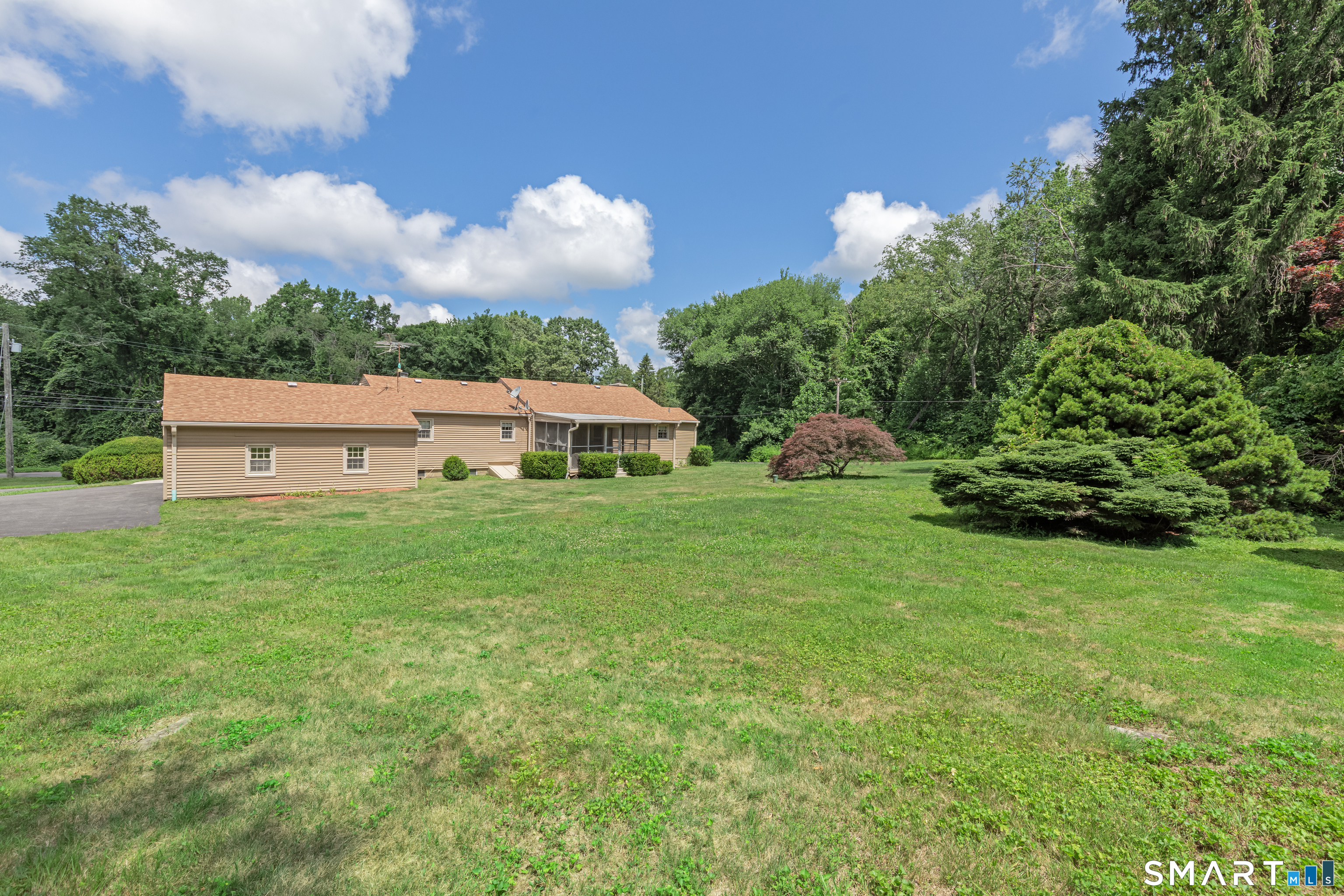 73 Shelton Road Oxford CT 06478