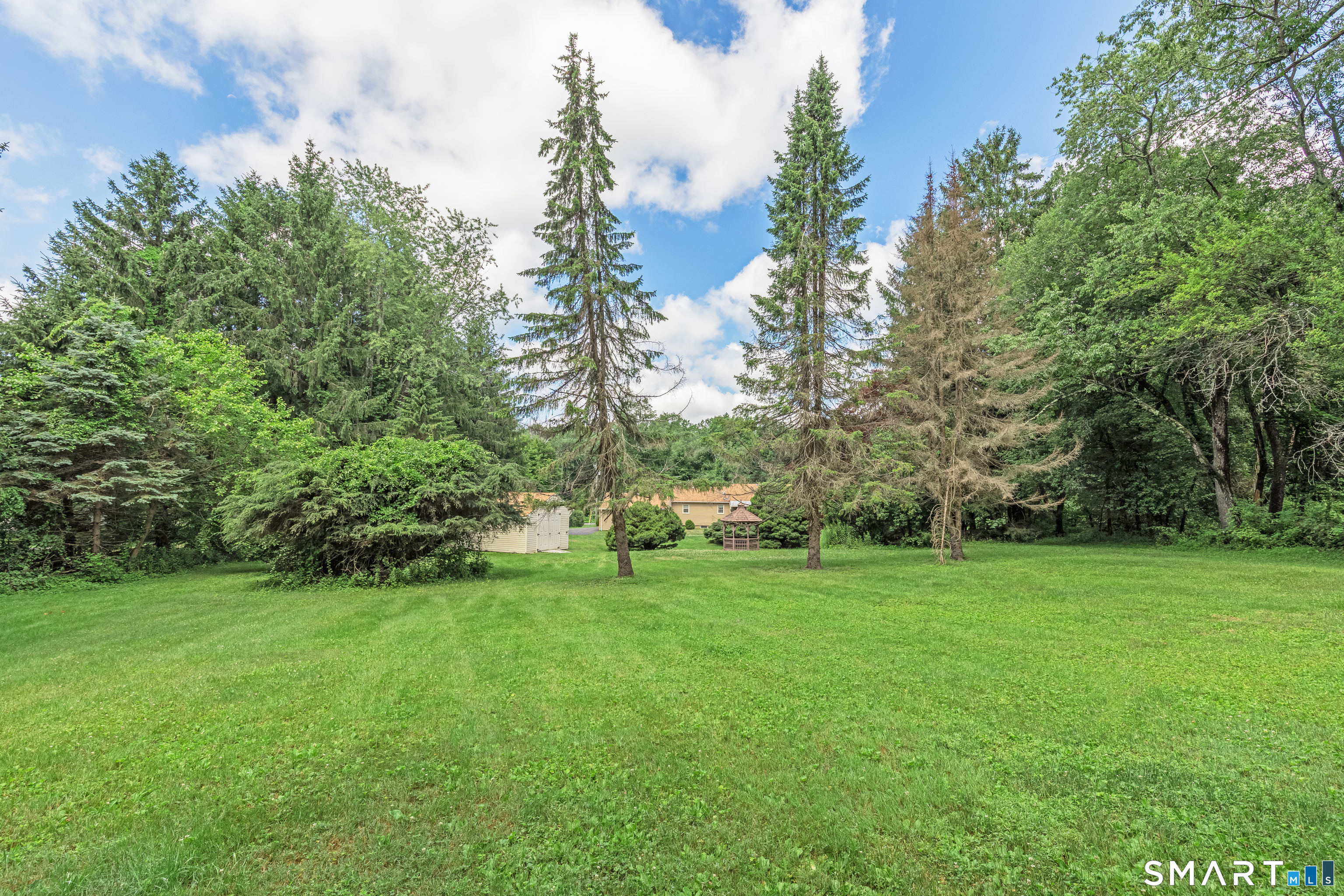 73 Shelton Road Oxford CT 06478