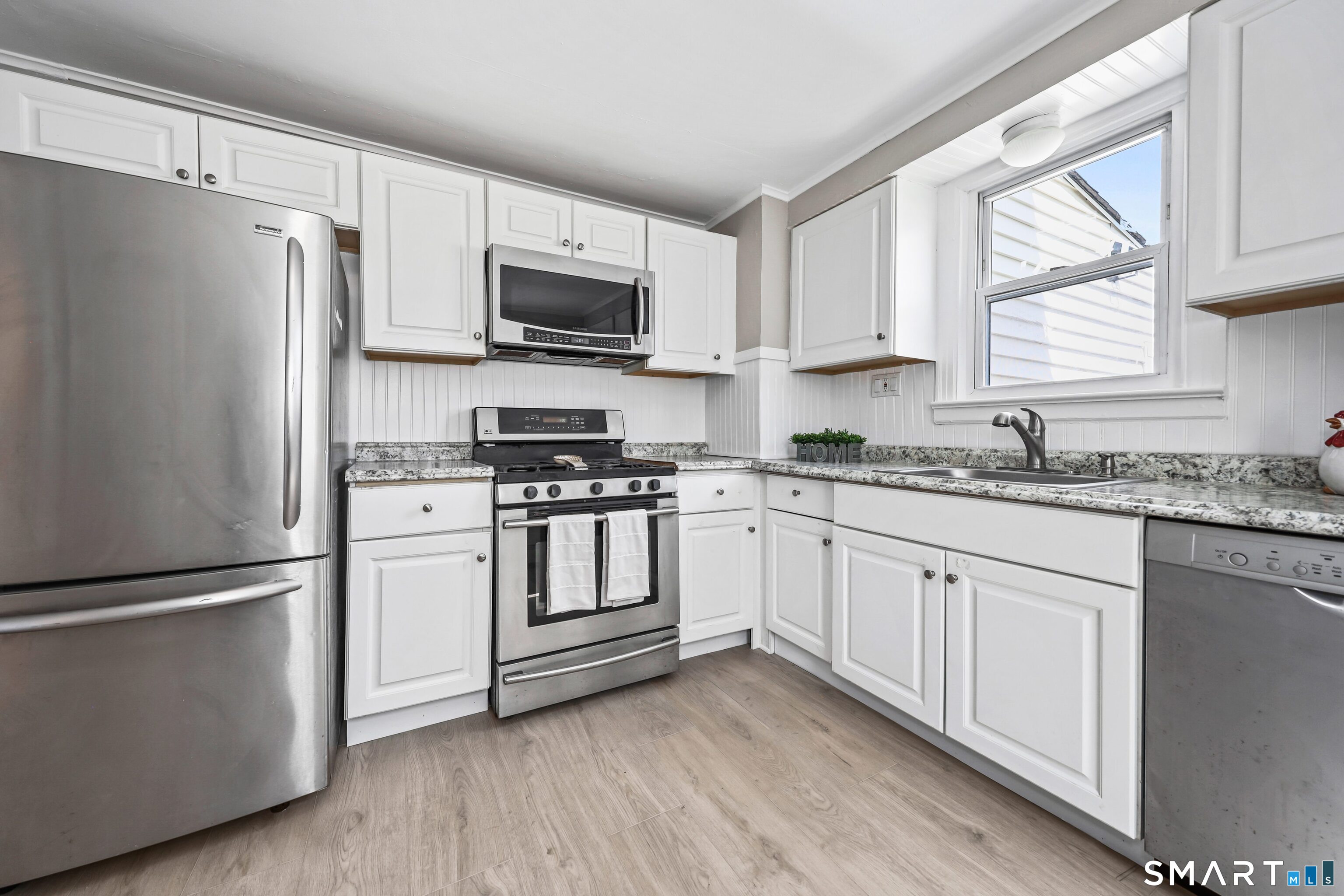 182 Trumbull Avenue Bridgeport CT 06606