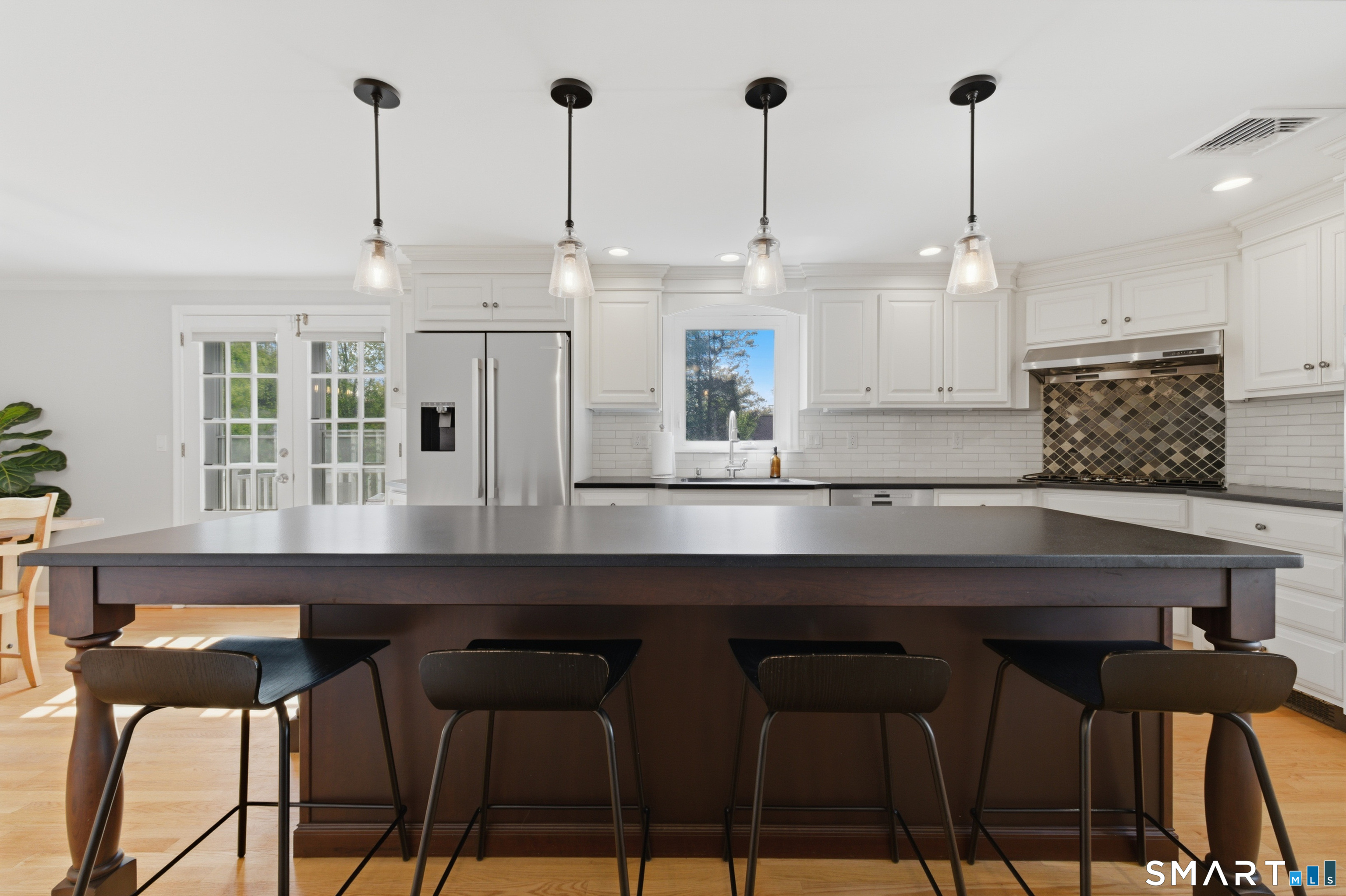 15 Edmund Place West Hartford CT 06119