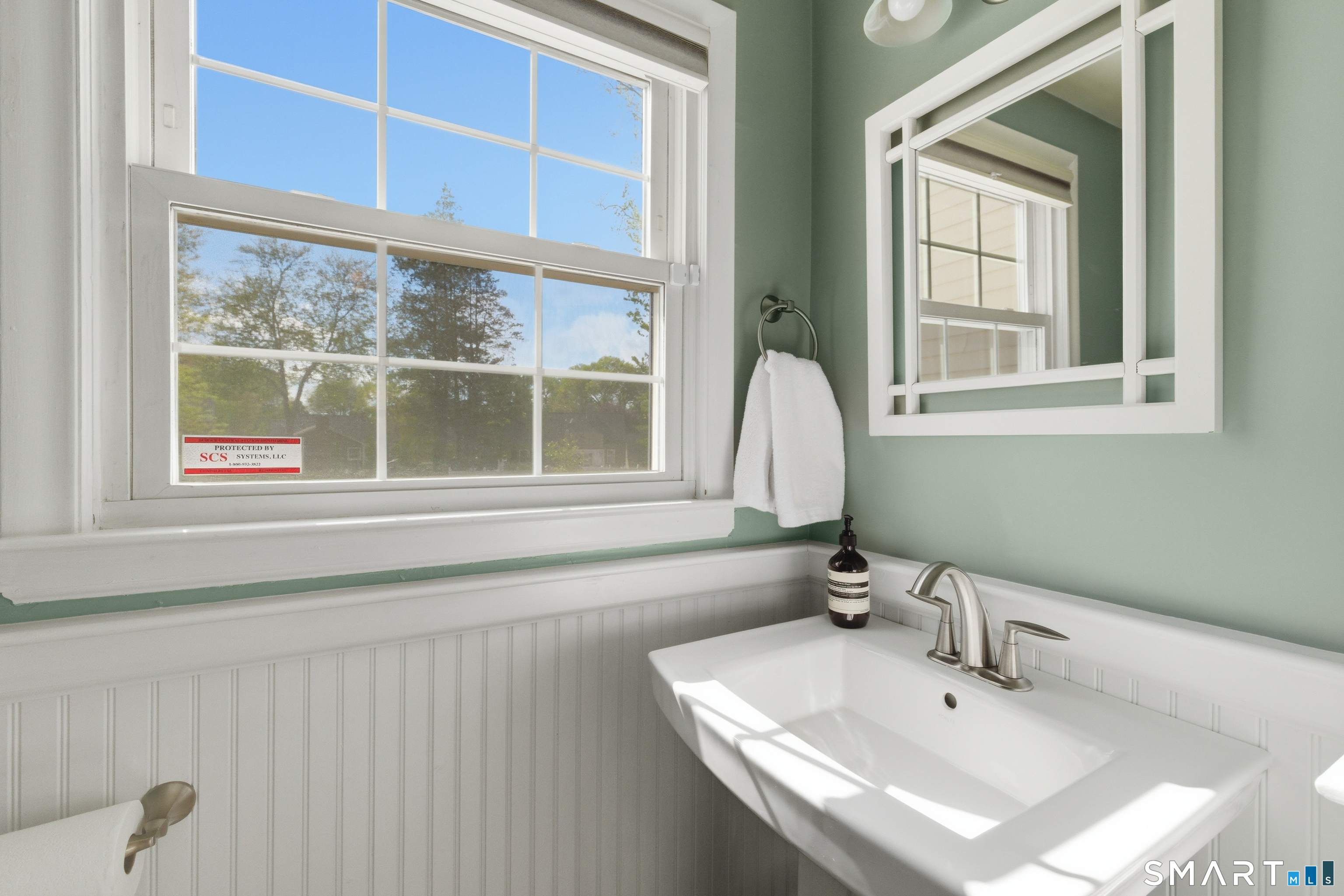 15 Edmund Place West Hartford CT 06119