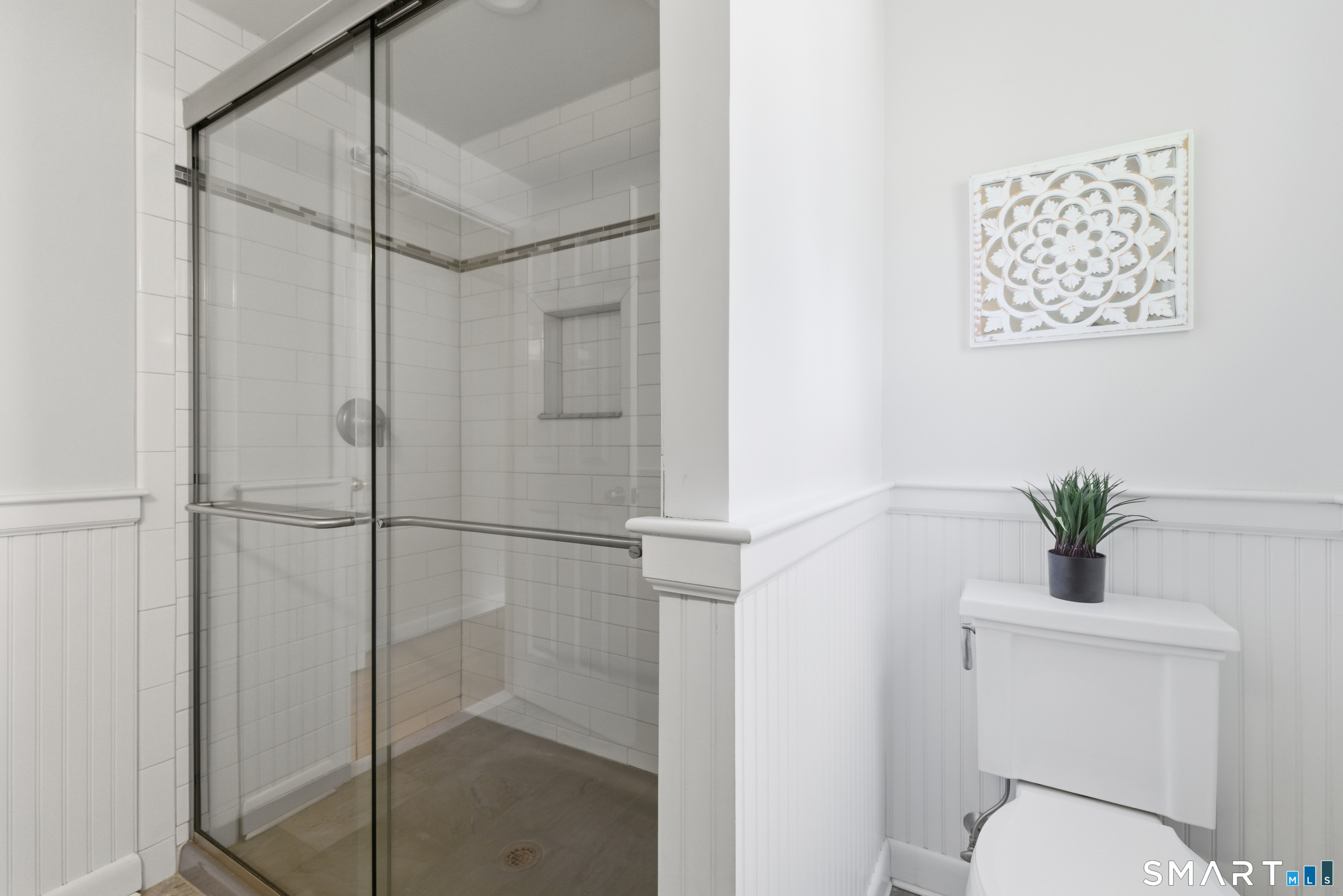 15 Edmund Place West Hartford CT 06119