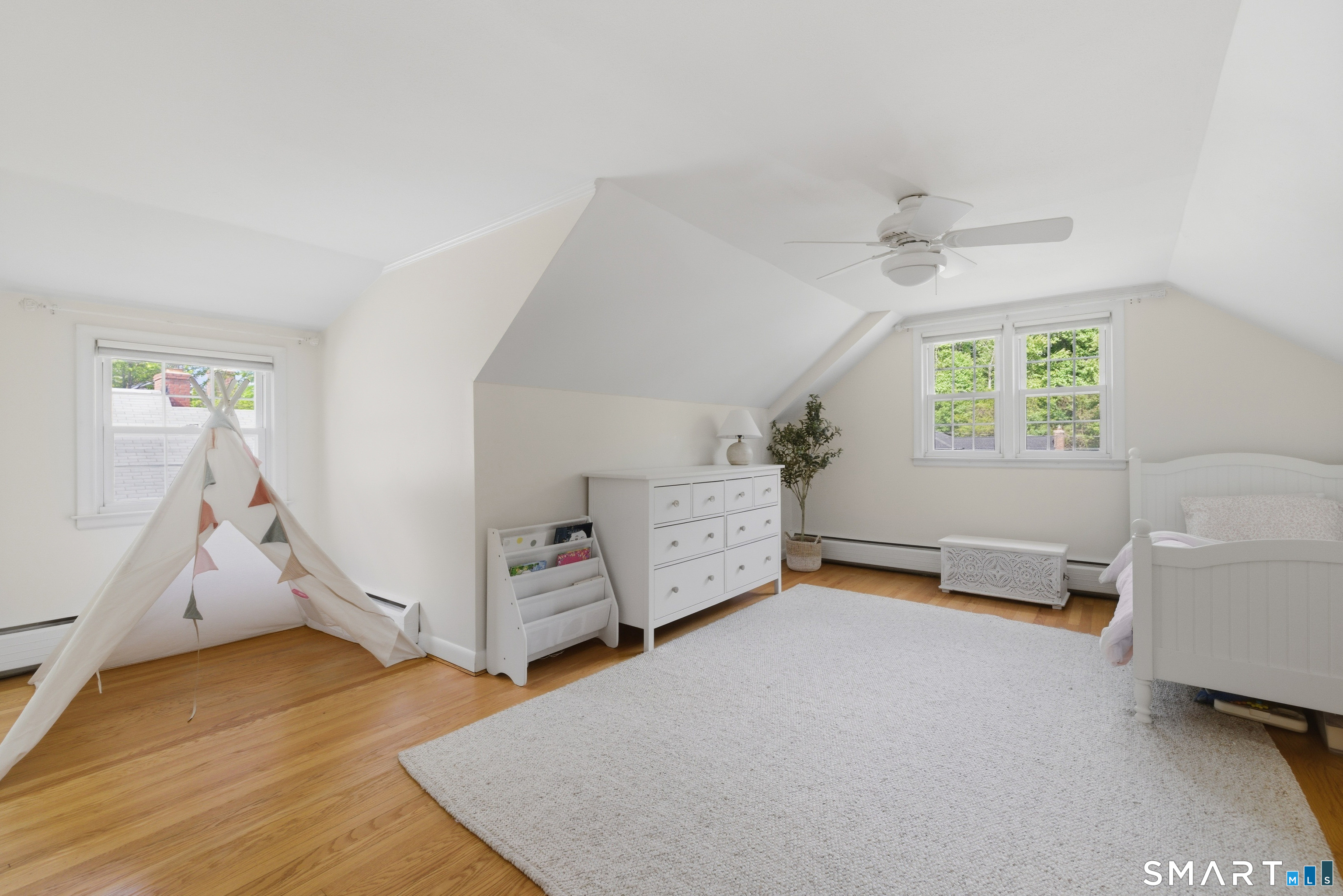 15 Edmund Place West Hartford CT 06119