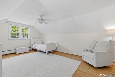 15 Edmund Place West Hartford CT 06119