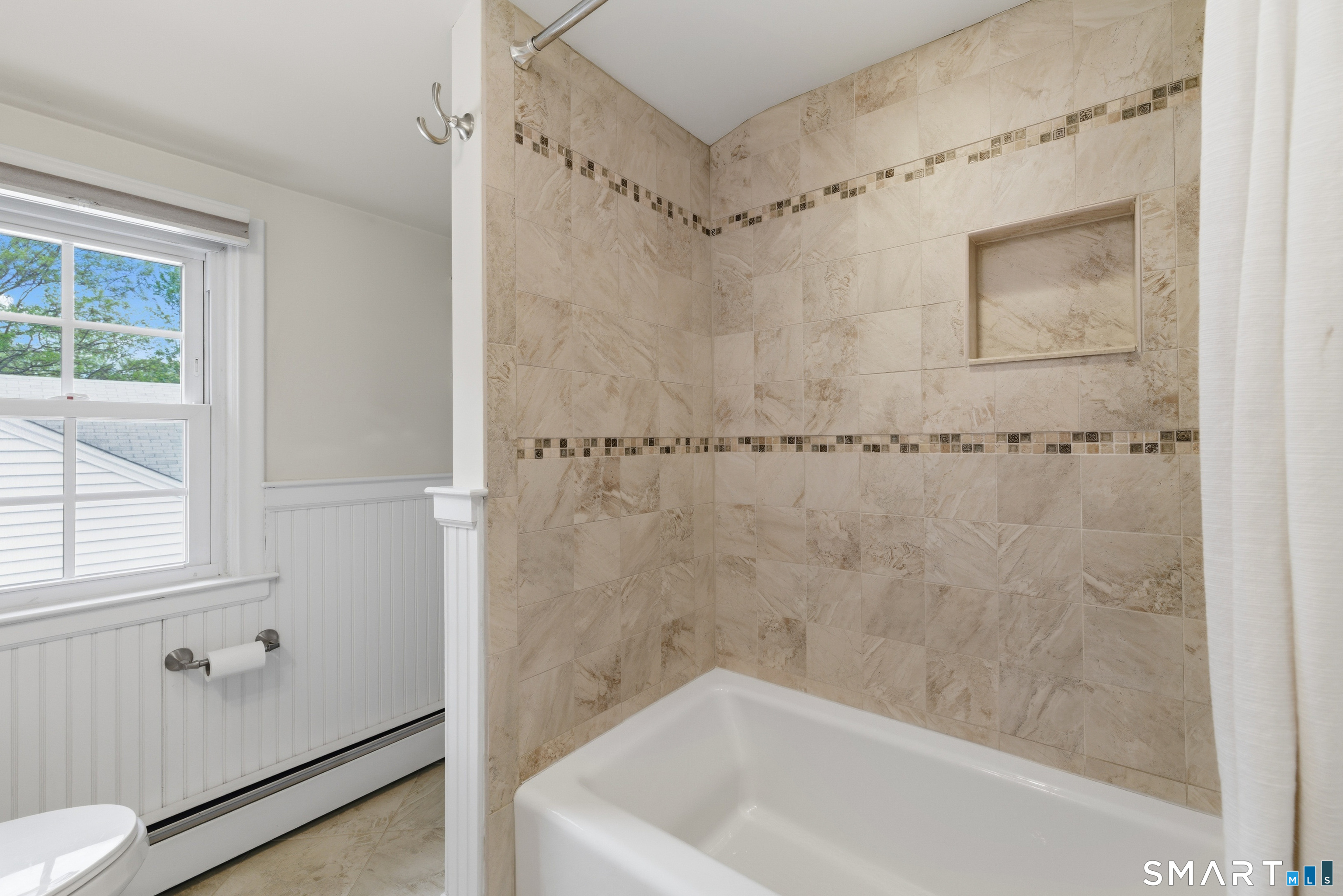 15 Edmund Place West Hartford CT 06119
