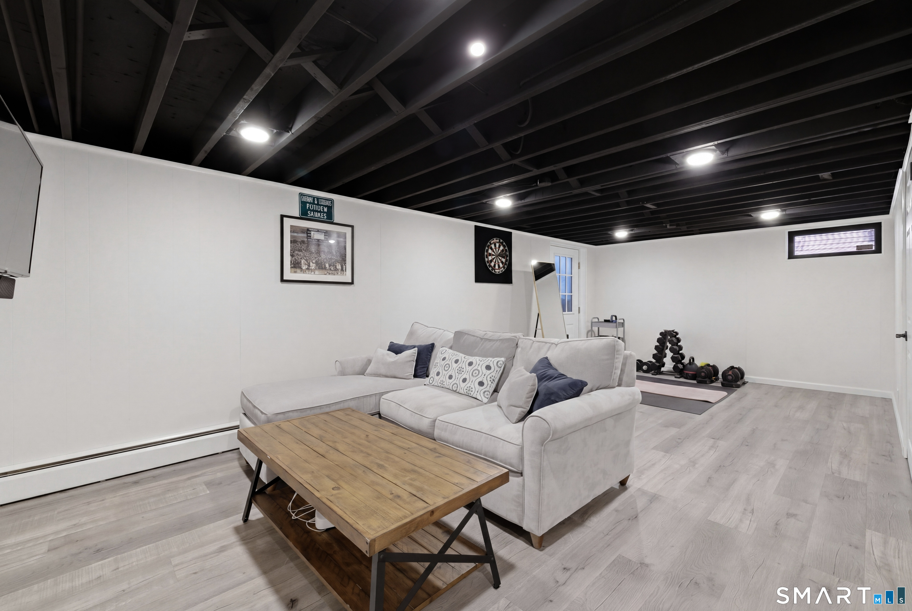 15 Edmund Place West Hartford CT 06119