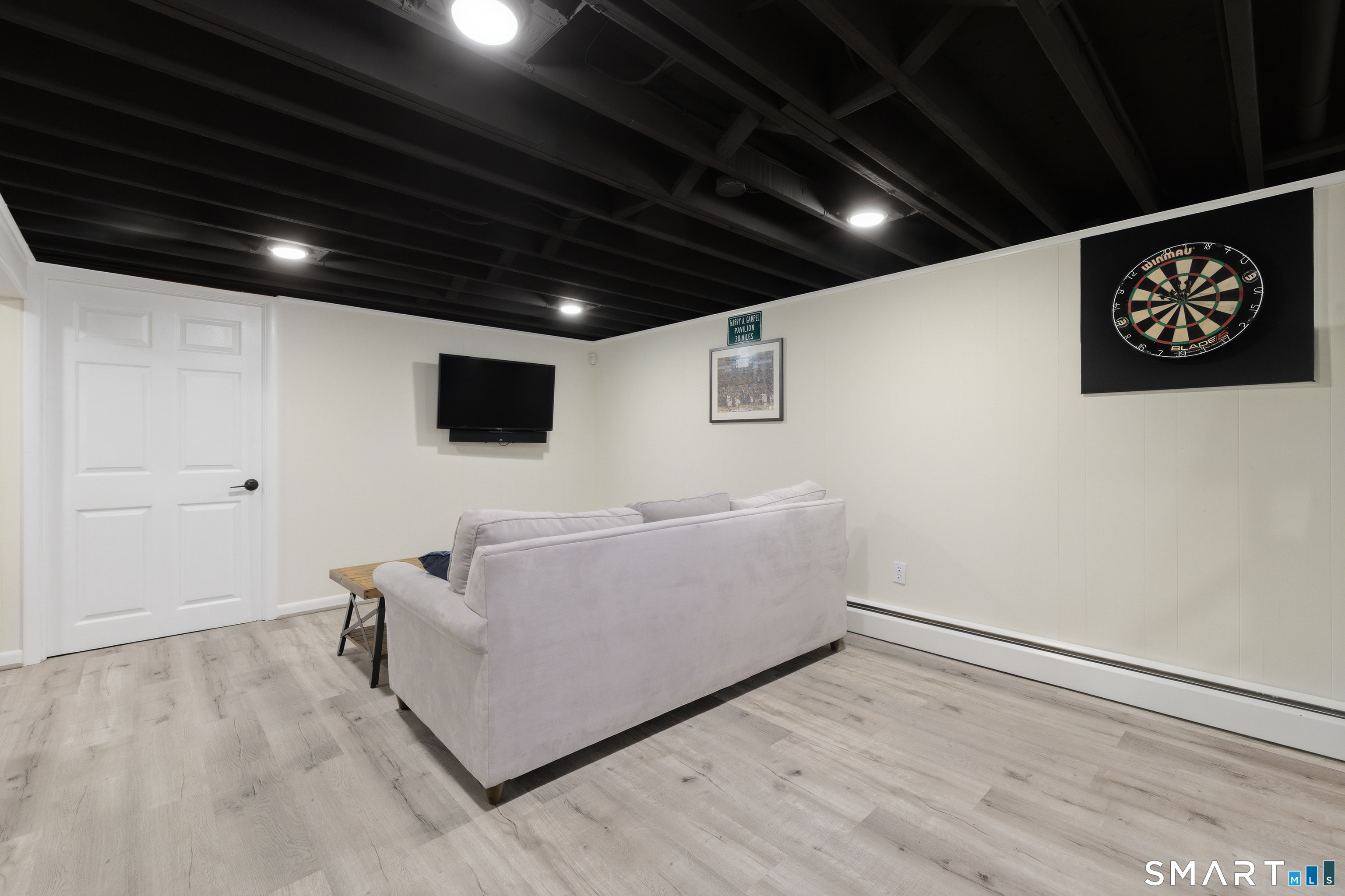 15 Edmund Place West Hartford CT 06119