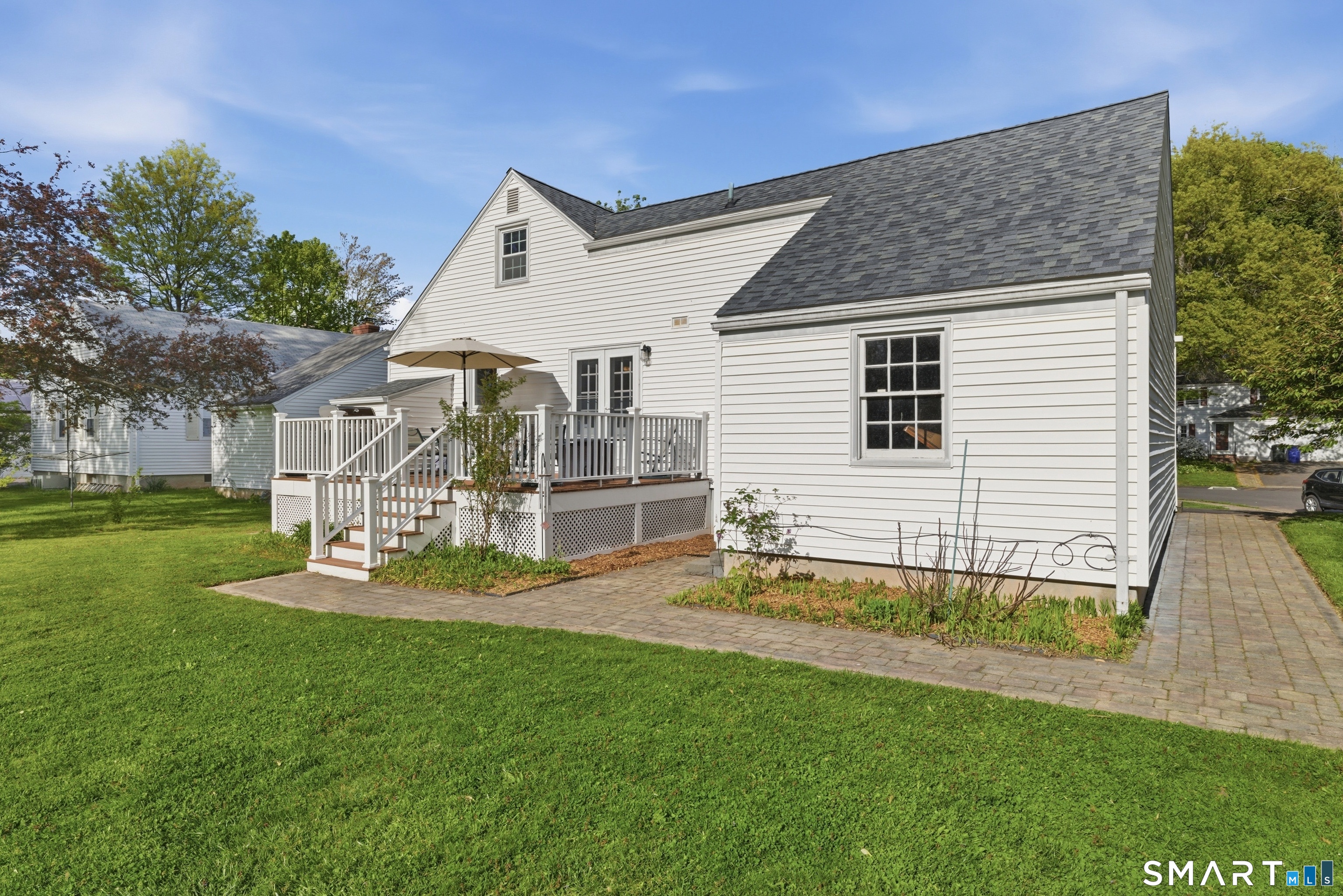 15 Edmund Place West Hartford CT 06119