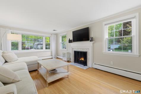 15 Edmund Place West Hartford CT 06119