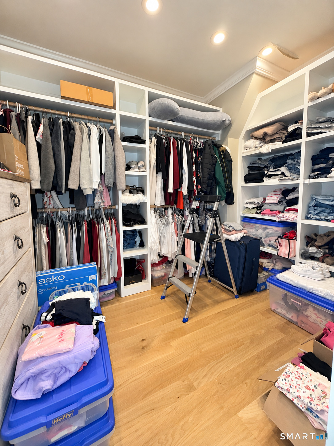 19 Wall Street Milford CT 06460