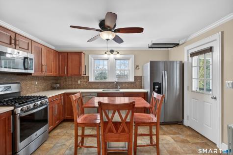 10 Hammer Place Branford CT 06405