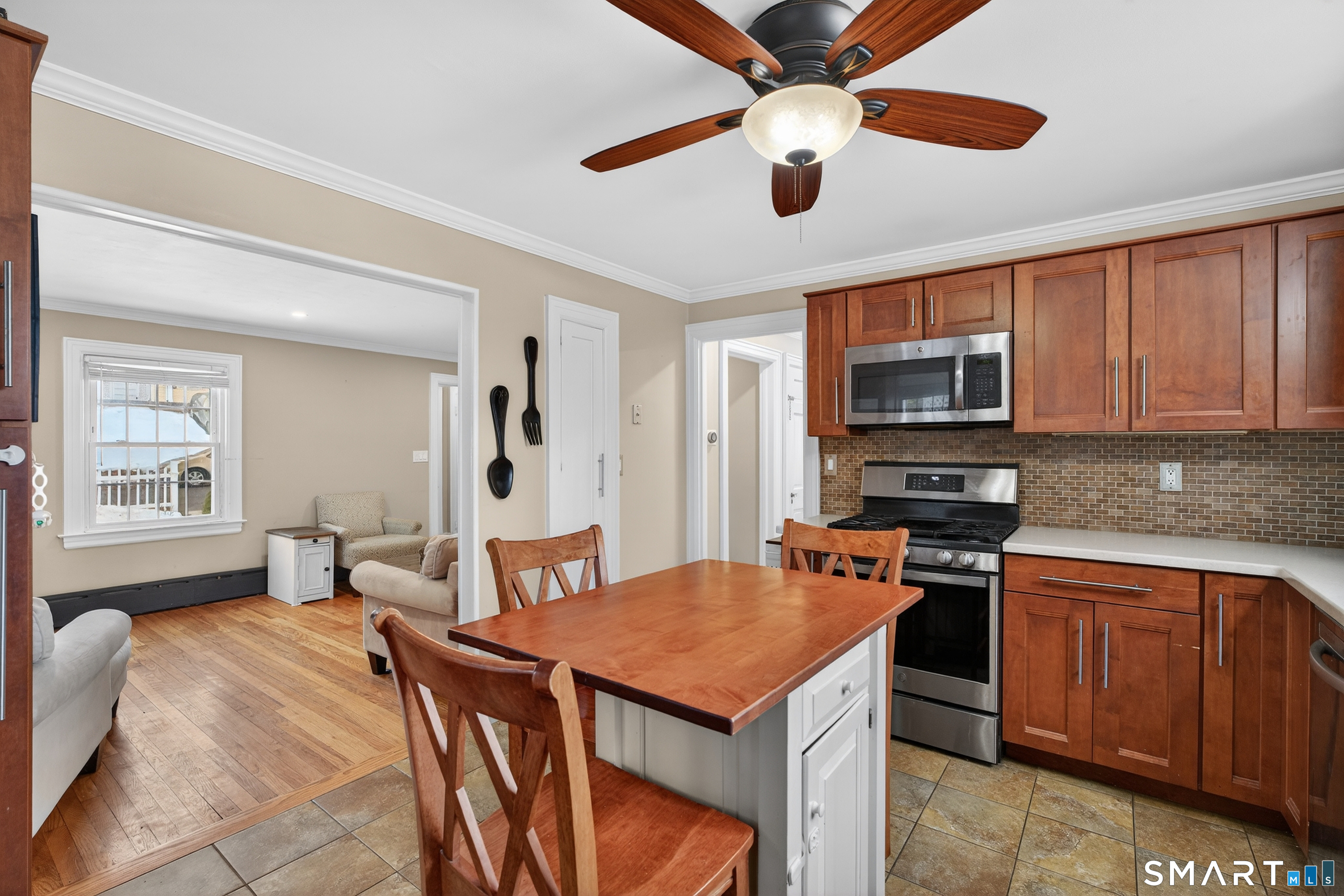 10 Hammer Place Branford CT 06405