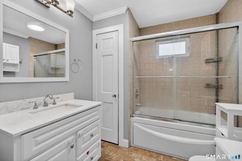 10 Hammer Place Branford CT 06405