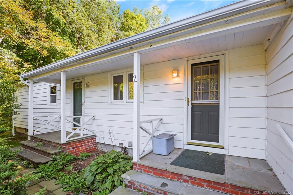 9 Sugar Street Newtown CT 06470