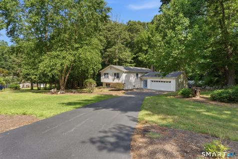 22 Devonshire Drive Ledyard CT 06335