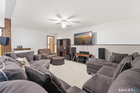 22 Devonshire Drive Ledyard CT 06335