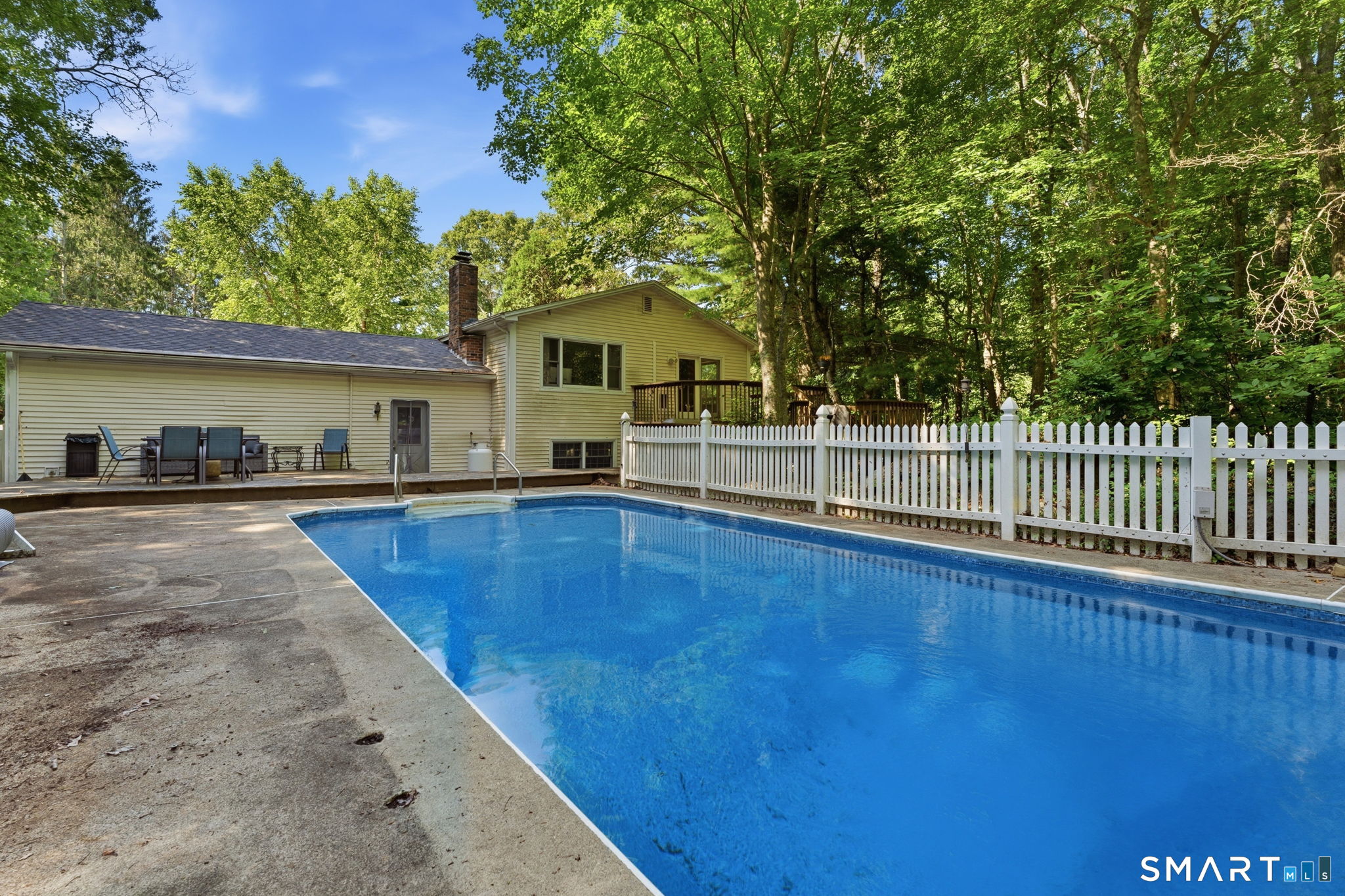22 Devonshire Drive Ledyard CT 06335