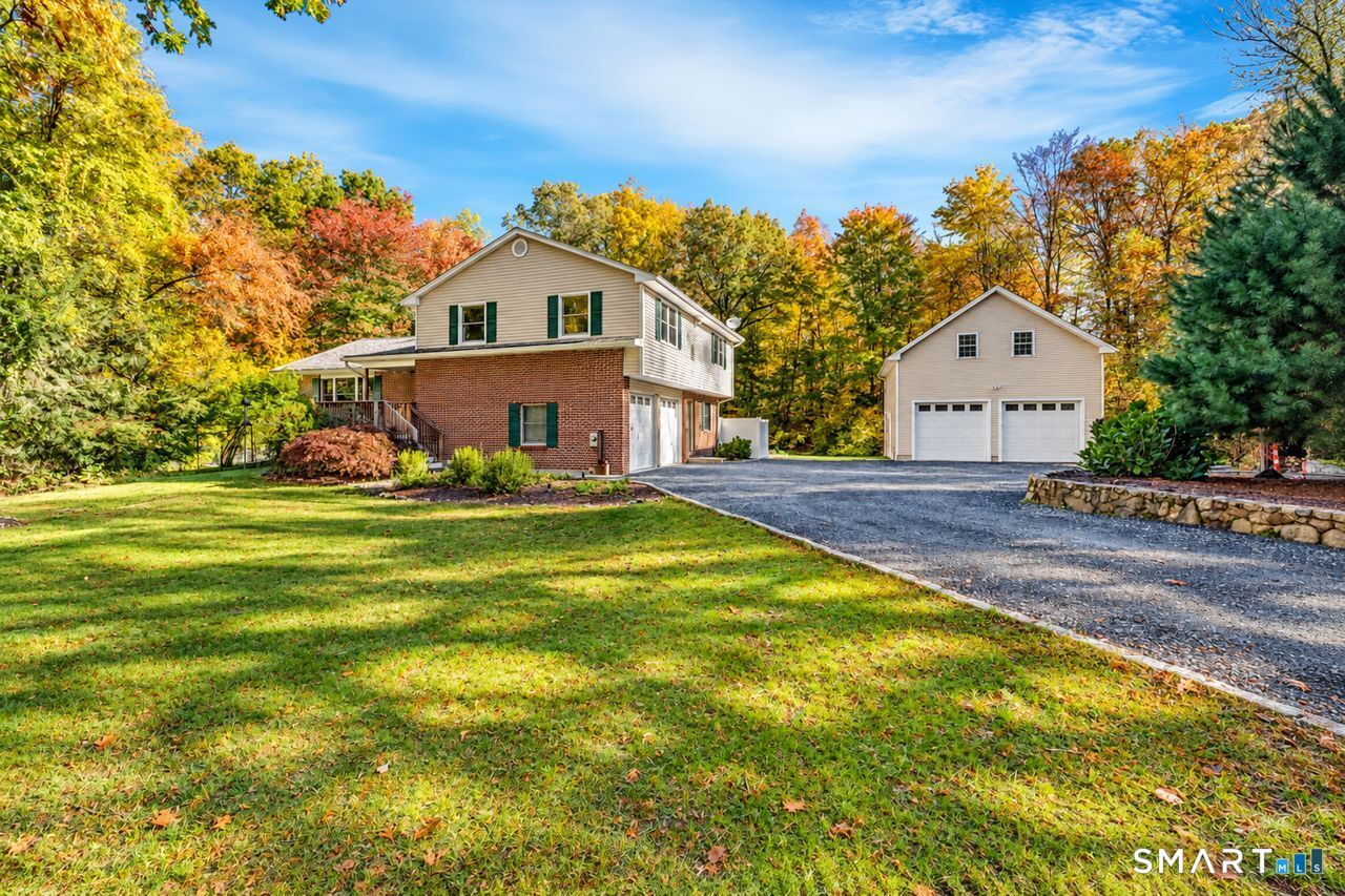 53 Ancient Highway Oxford CT 06478