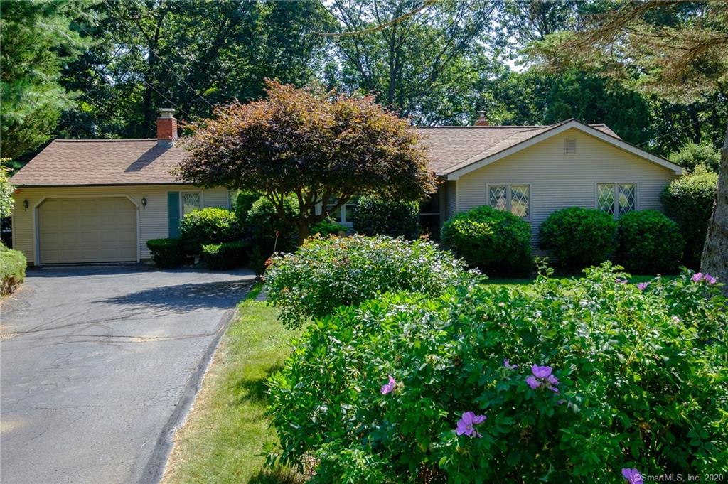 8 Meadow Lane Prospect CT 06712