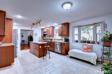 132 Woodfield Crossing Rocky Hill CT 06067