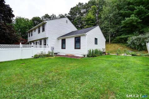 132 Woodfield Crossing Rocky Hill CT 06067