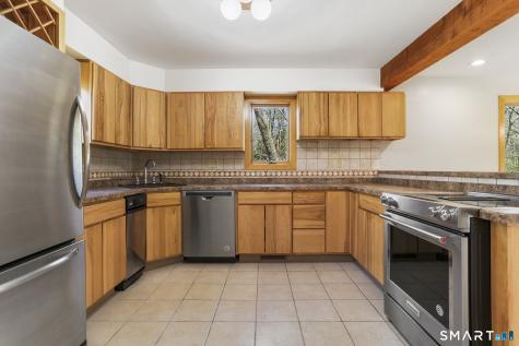 68 Tawney Drive Bethany CT 06524