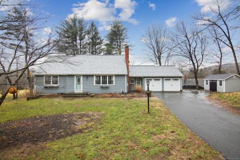 19 Pinewood Road East Granby CT 06026