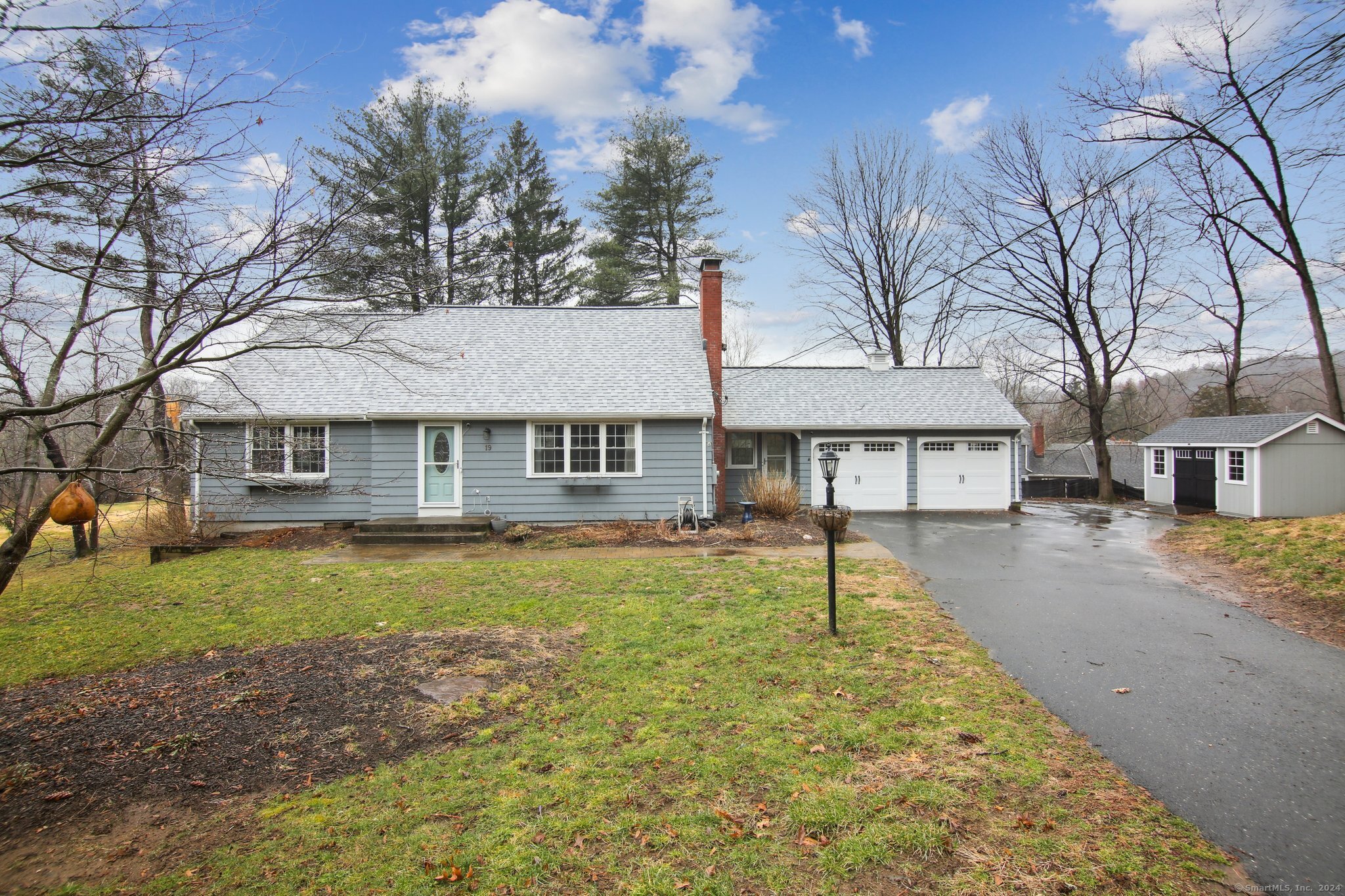 19 Pinewood Road East Granby CT 06026