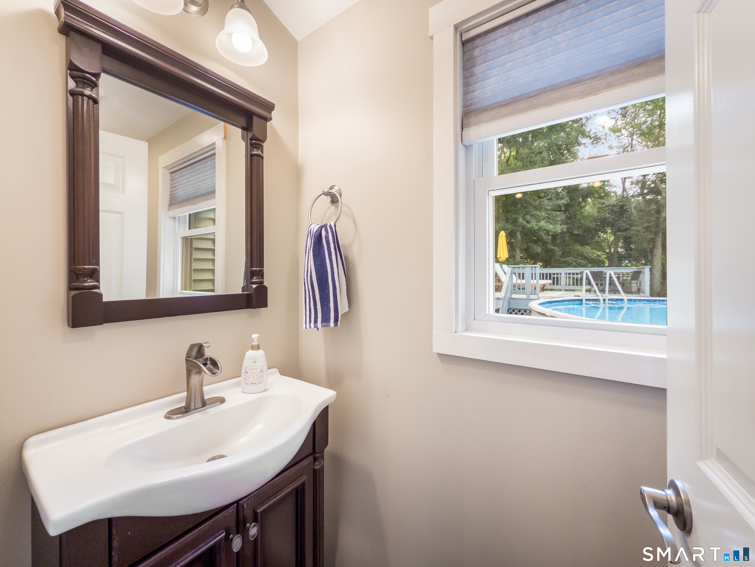 18 Carlen Drive North Branford CT 06472