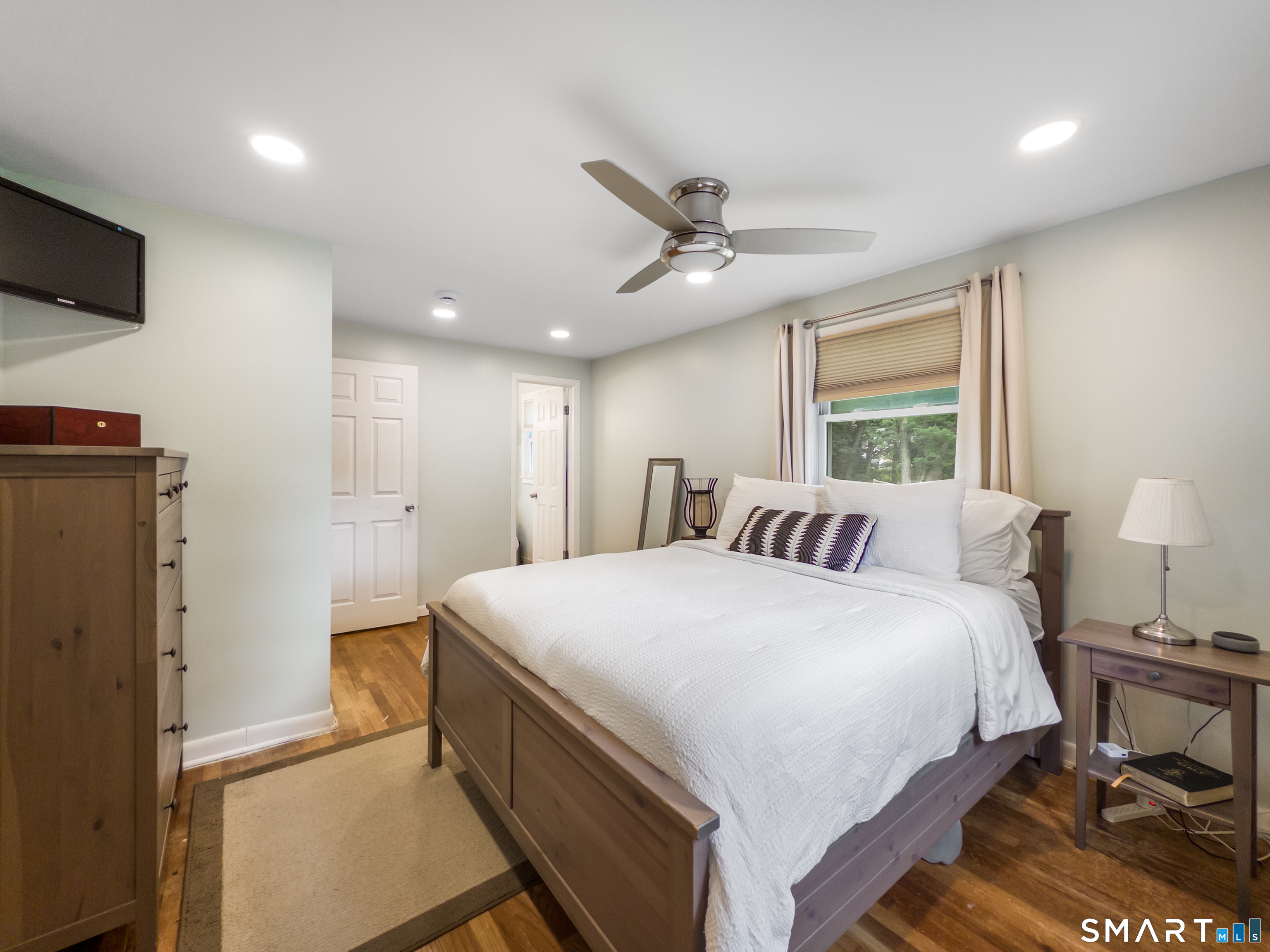 18 Carlen Drive North Branford CT 06472