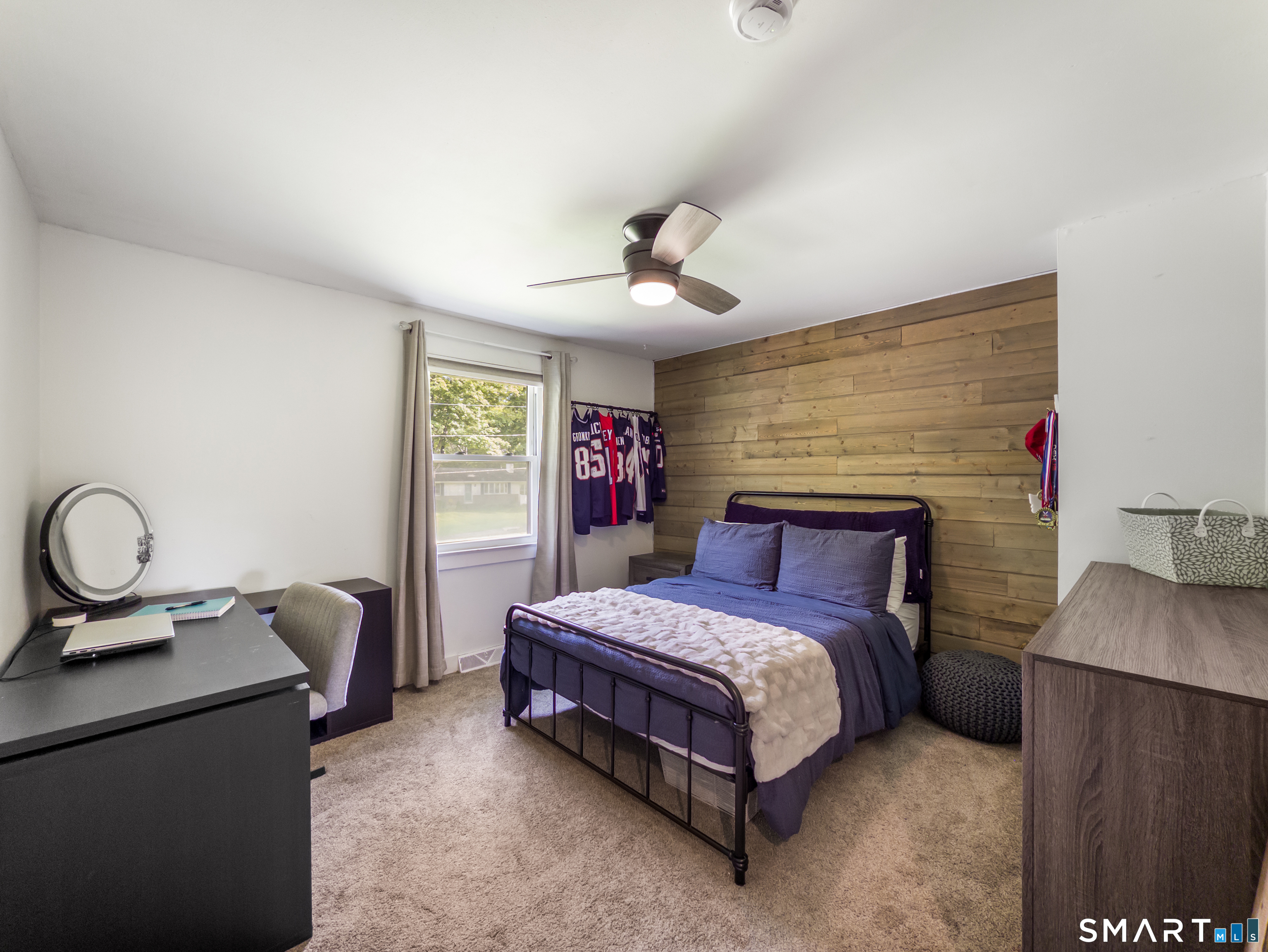 18 Carlen Drive North Branford CT 06472