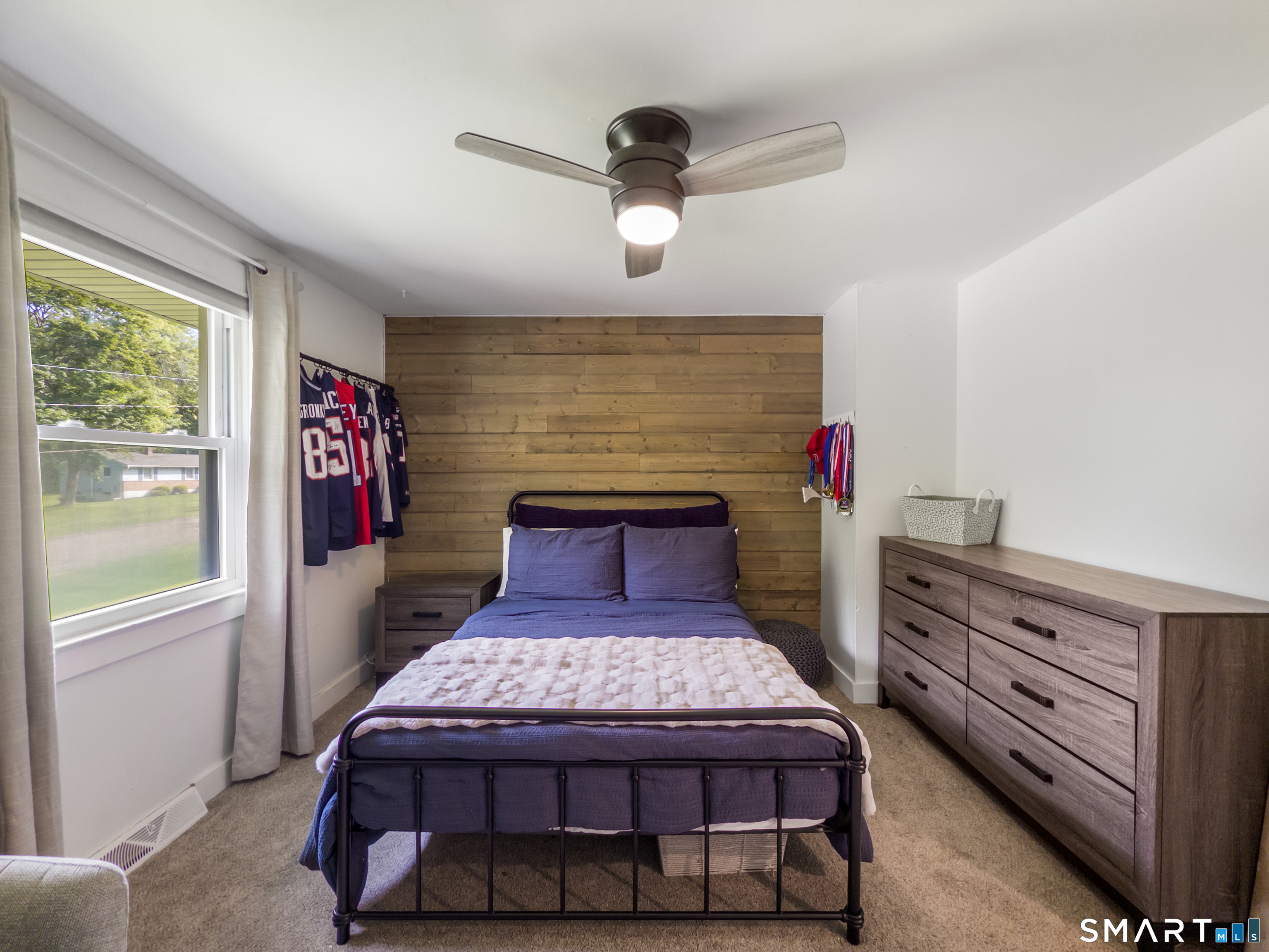 18 Carlen Drive North Branford CT 06472