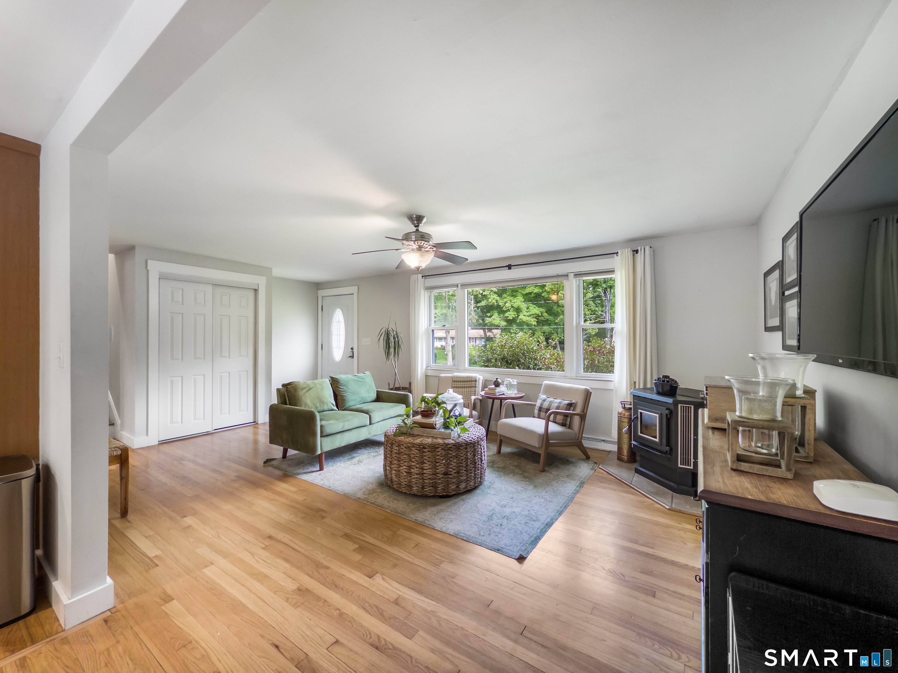 18 Carlen Drive North Branford CT 06472