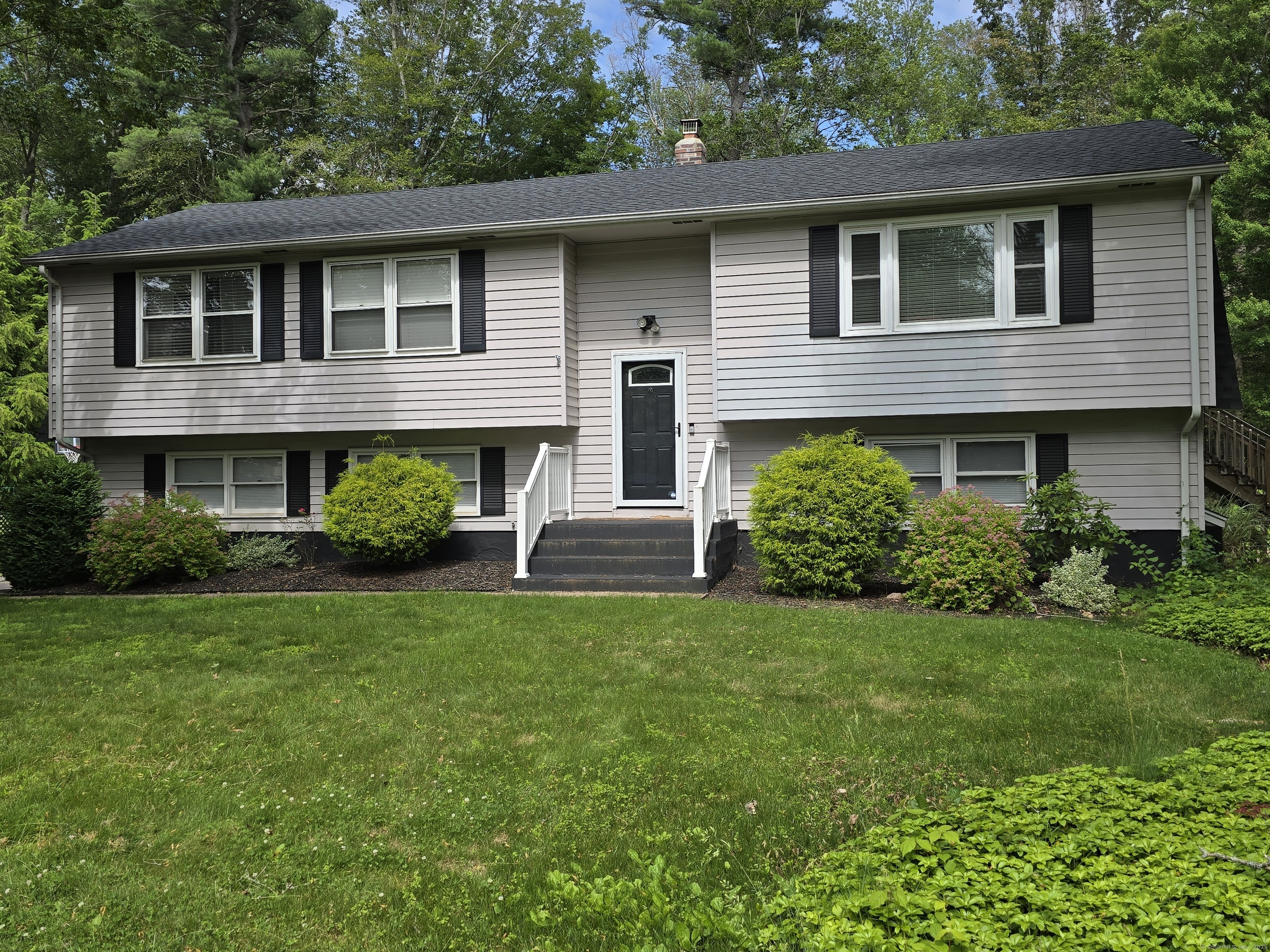 77 Hartz Lane East Hartford CT 06118