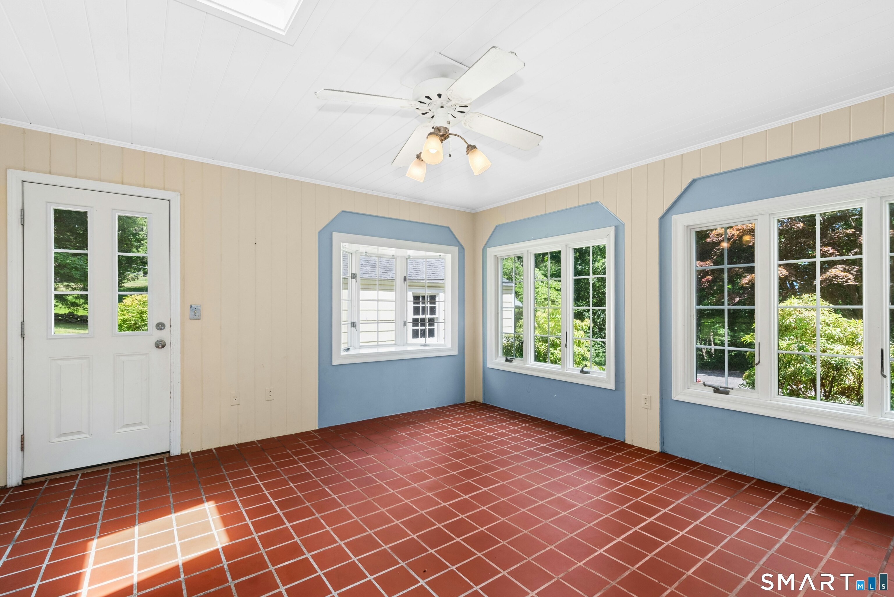 5195 Madison Avenue Trumbull CT 06611