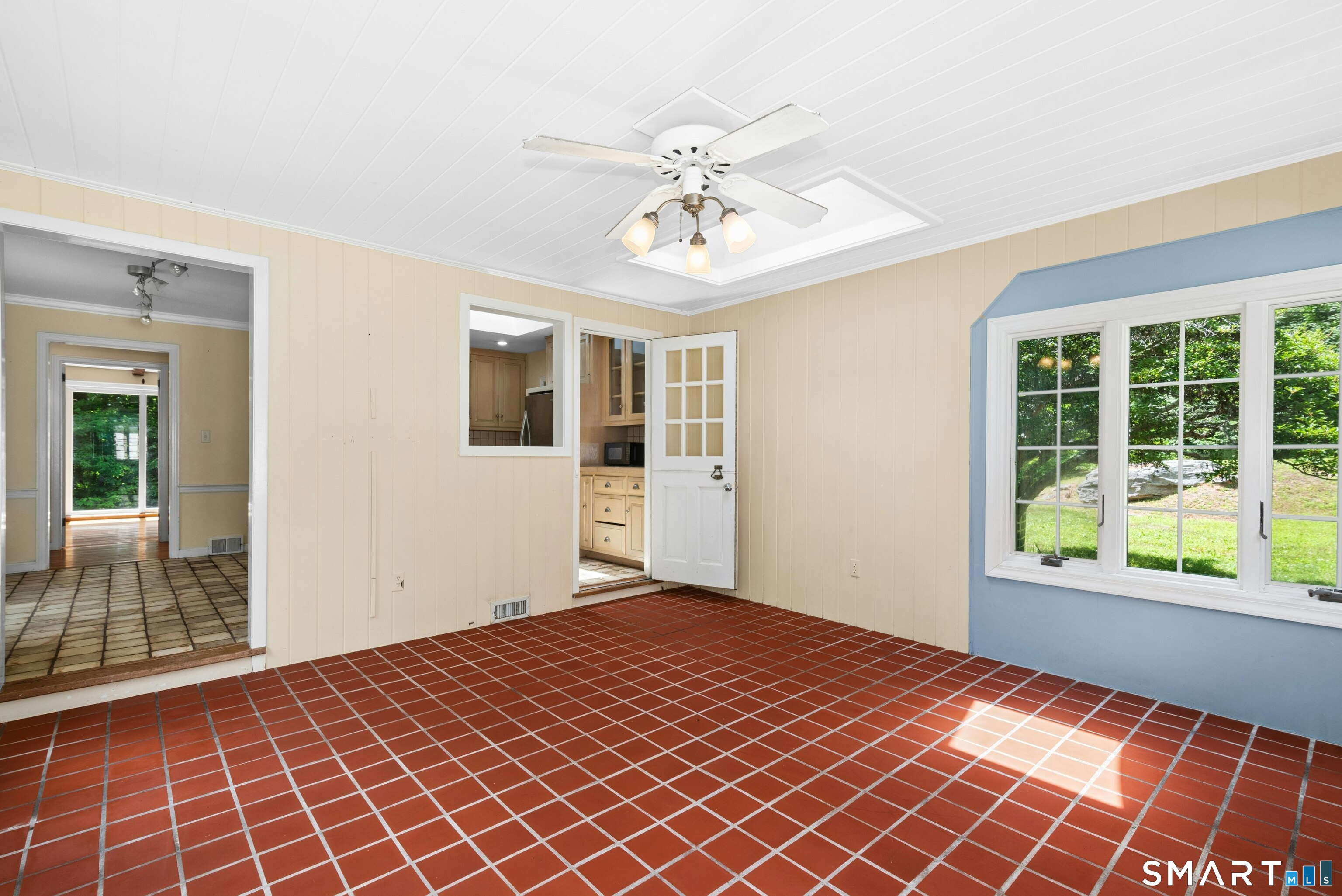 5195 Madison Avenue Trumbull CT 06611