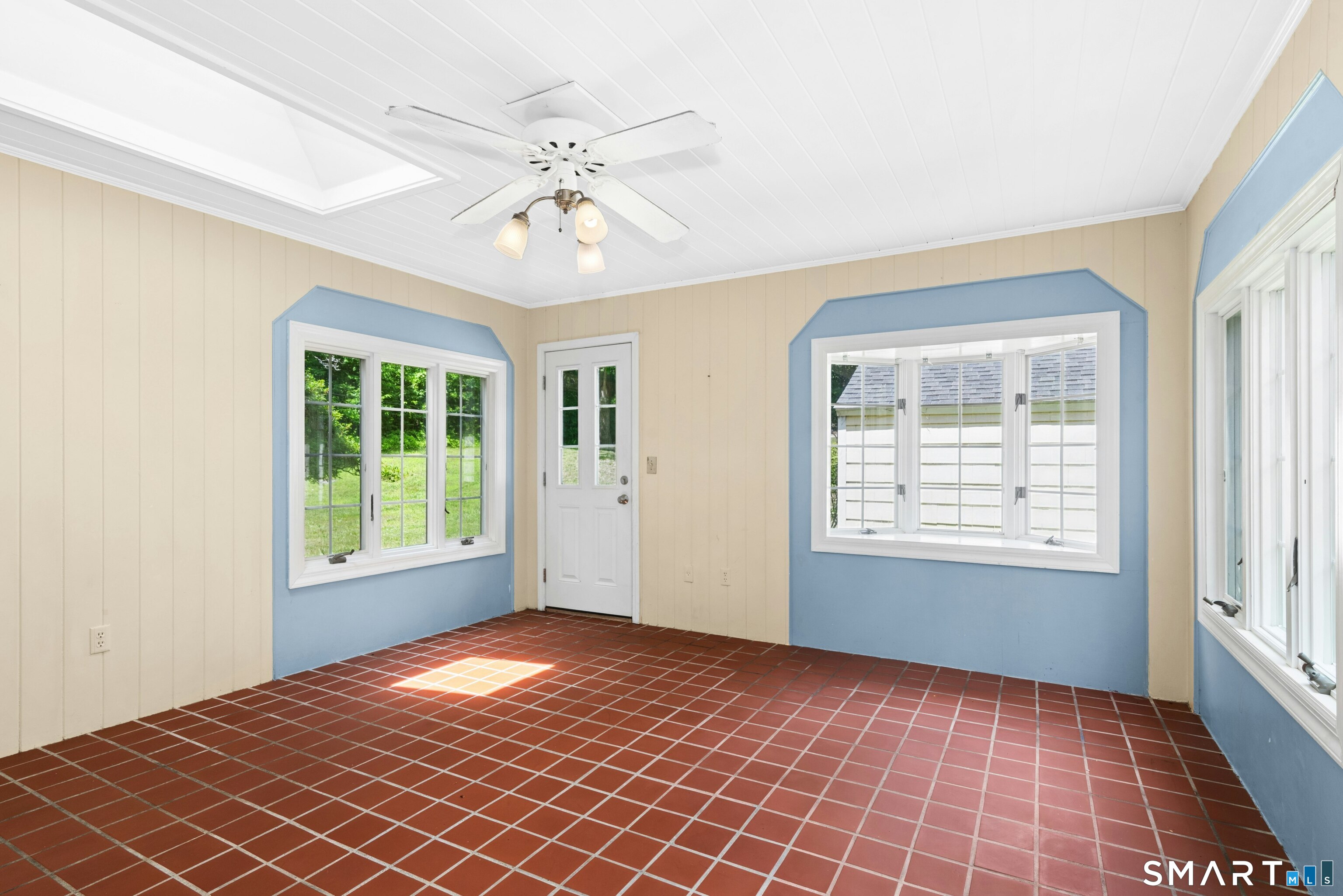 5195 Madison Avenue Trumbull CT 06611