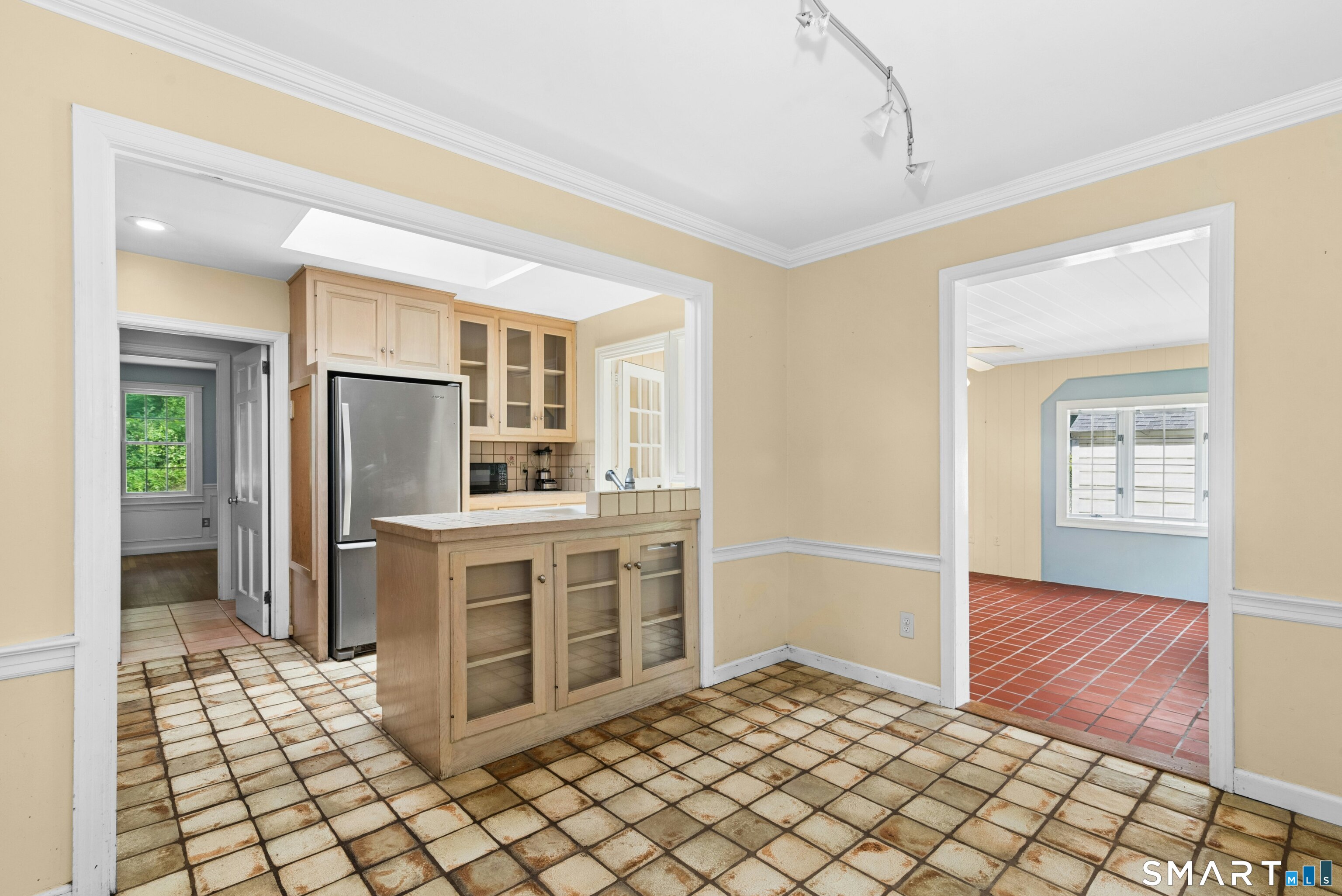 5195 Madison Avenue Trumbull CT 06611