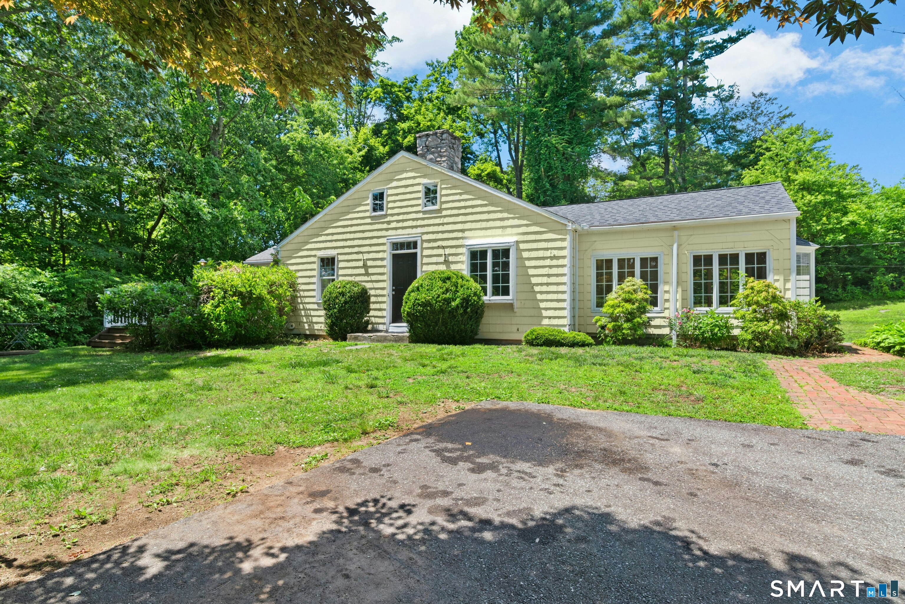 5195 Madison Avenue Trumbull CT 06611