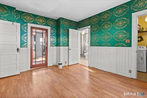 25 Seward Street Putnam CT 06260