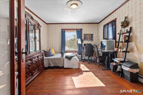 25 Seward Street Putnam CT 06260