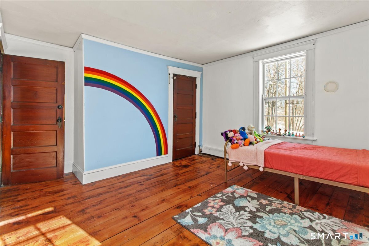 25 Seward Street Putnam CT 06260