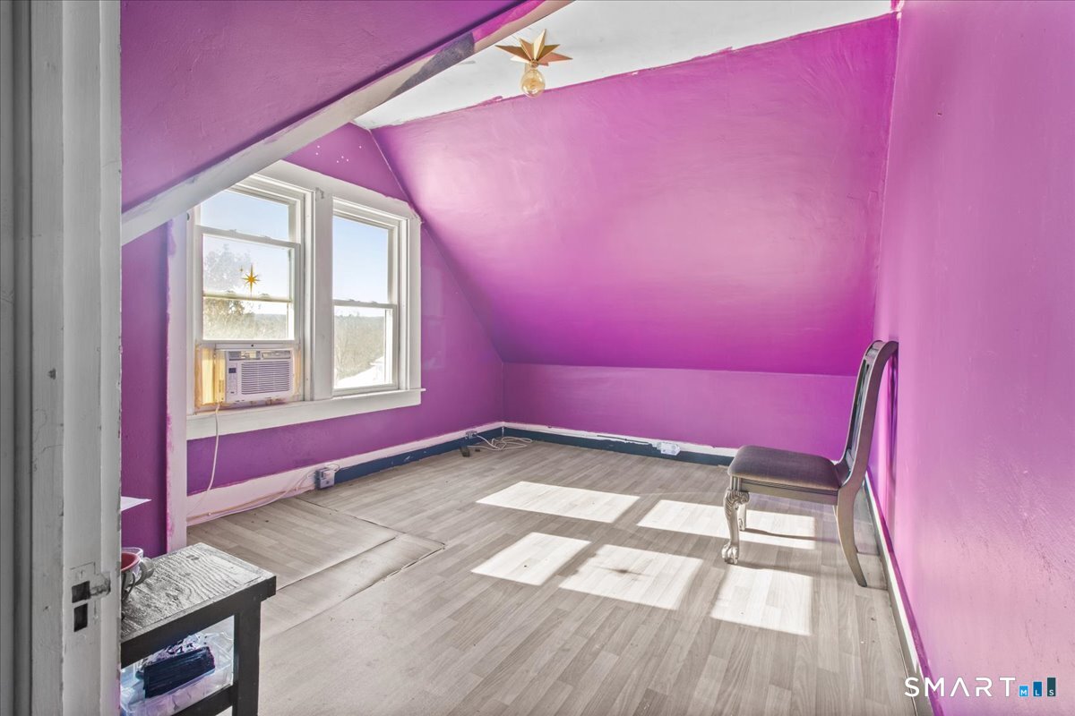 25 Seward Street Putnam CT 06260