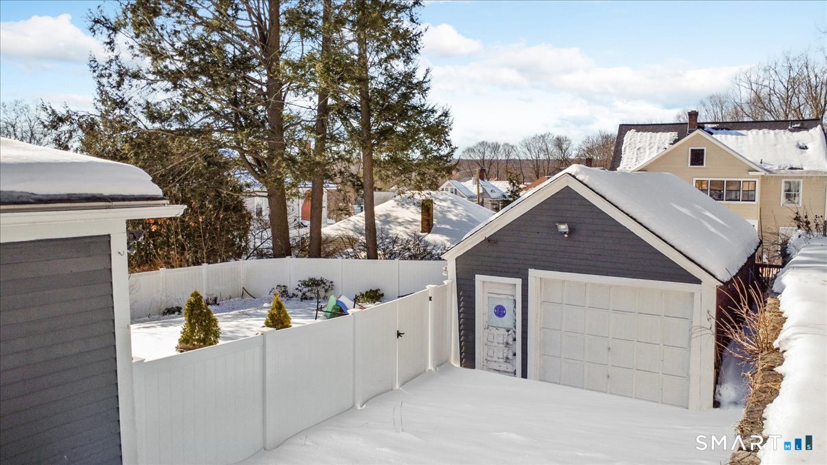 25 Seward Street Putnam CT 06260