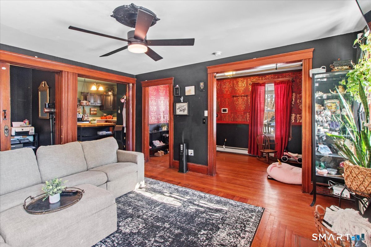 25 Seward Street Putnam CT 06260