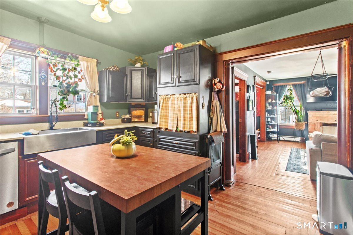 25 Seward Street Putnam CT 06260