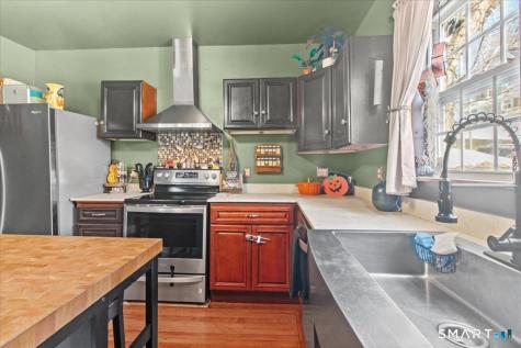 25 Seward Street Putnam CT 06260